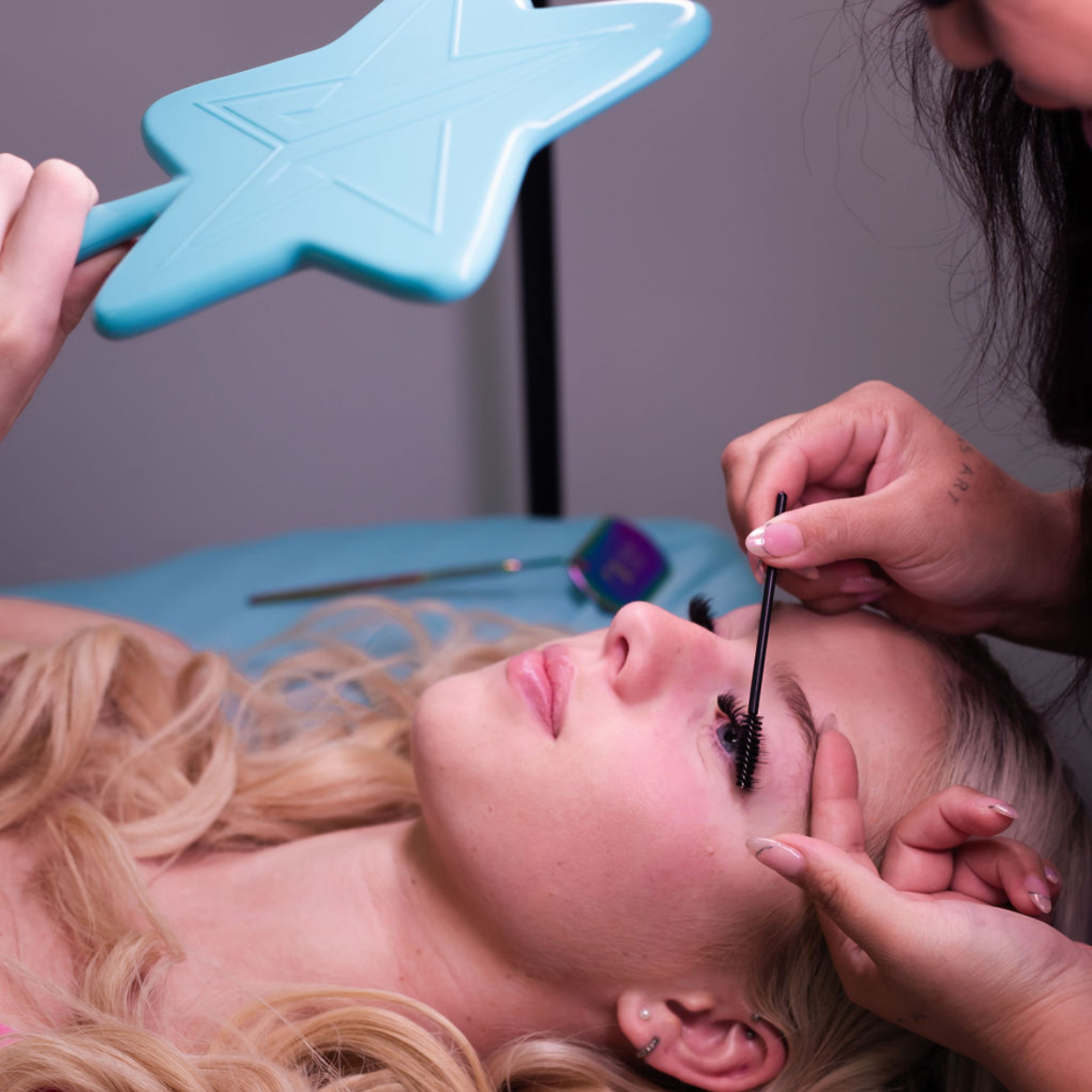 Mastery in Lash Artistry:  2-Day Master the Art of Velvet Handmade Lash Extensions ( FULL PAYMENT)