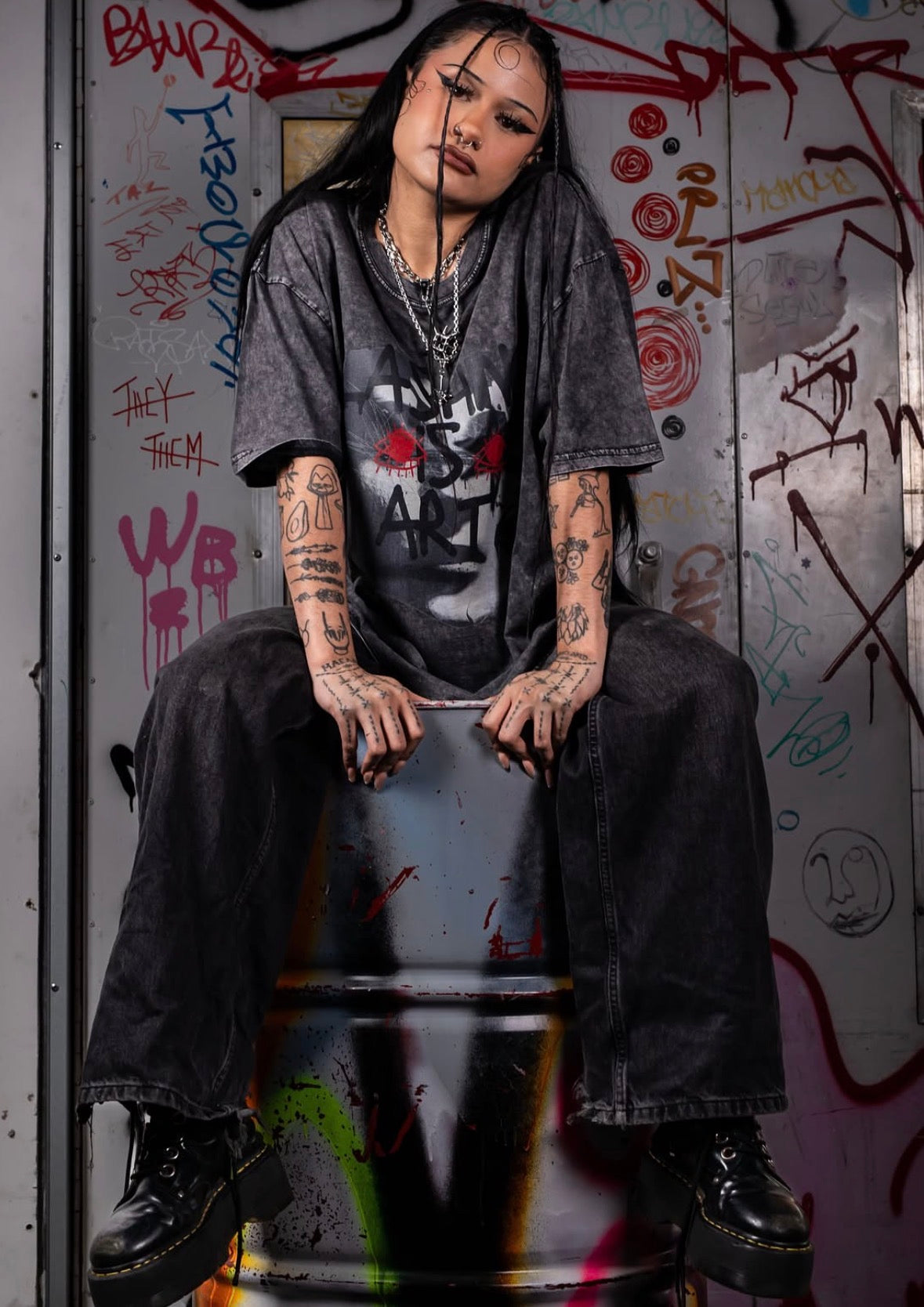 PRE-ORDER - THE LASHHOOD SOCIETY ‘Lashing is Art’ - Vintage Oversized T-Shirt