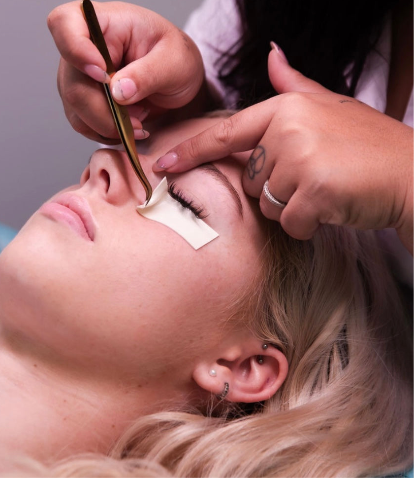 Mastery in Lash Artistry:  2-Day Master the Art of Velvet Handmade Lash Extensions ( FULL PAYMENT)